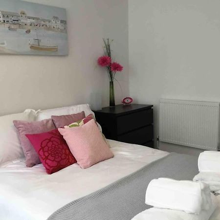Modern City Centre Apartment Portsmouth Exterior foto